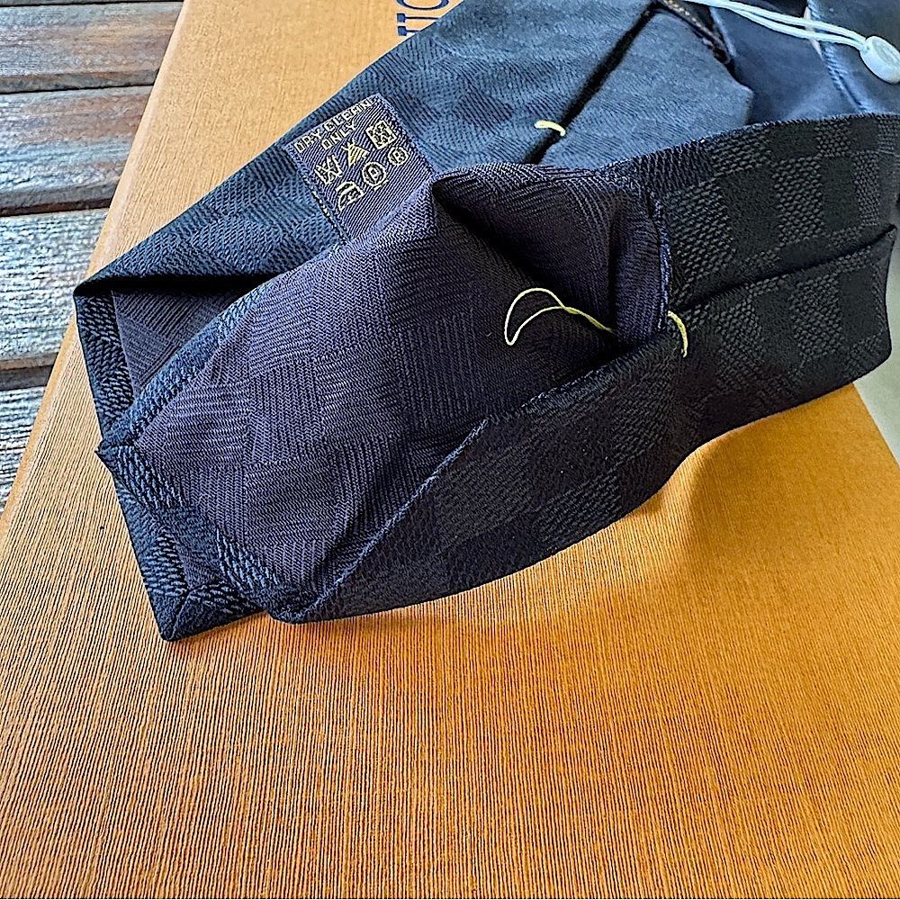 🎁LV HOLIDAY 26’🎁🔥🆕💯 RARE LOUIS VUITTON CLASSIQUE DAMIER DUEL MONOGRAM TIE🔥HOT🔥 - Picture 12 of 17